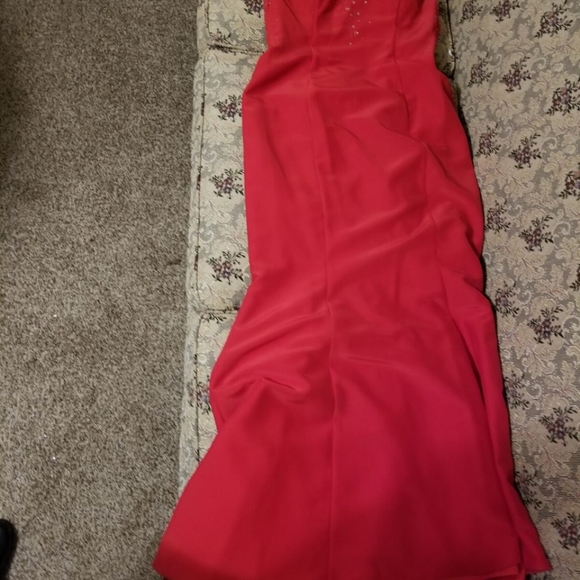 Red dress. Has been altered to fit 125 lbs, 5'0". - Picture 1 of 4